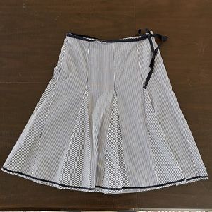 Talbots blue & white stripe Aline skirt with ribbon belt size 6